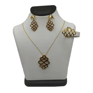 نیم ست طلا 18 عیار زنانه مدل یاس