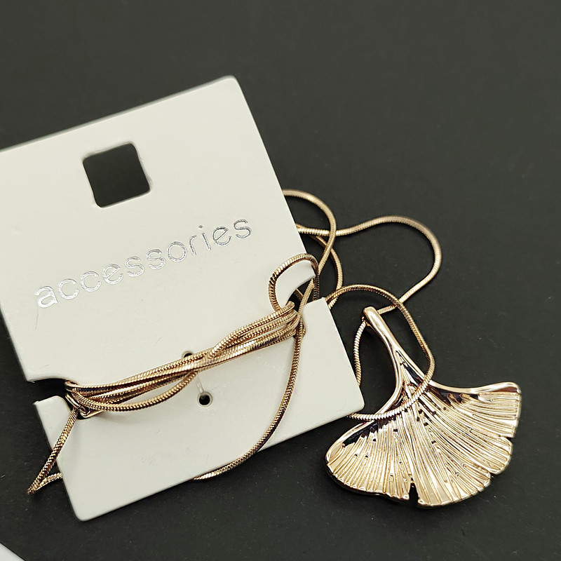 گردنبند زنانه اکسسورایز مدل برگ