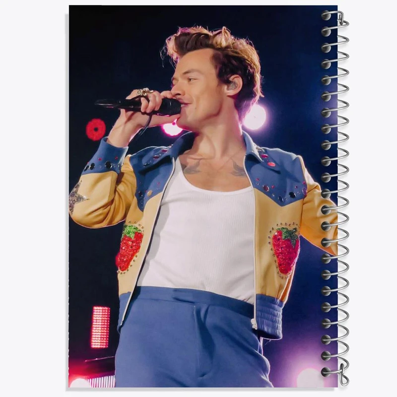دفتر نت موسیقی 50 برگ خندالو مدل هری استایلز گروه موسیقی وان دایرکشن One Direction کد 18886