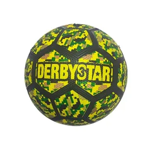 توپ فوتبال مدل  آسفالتی