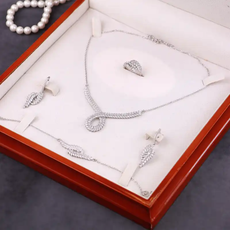 سرویس نقره زنانه جی تی ای مدل جی نایس 36