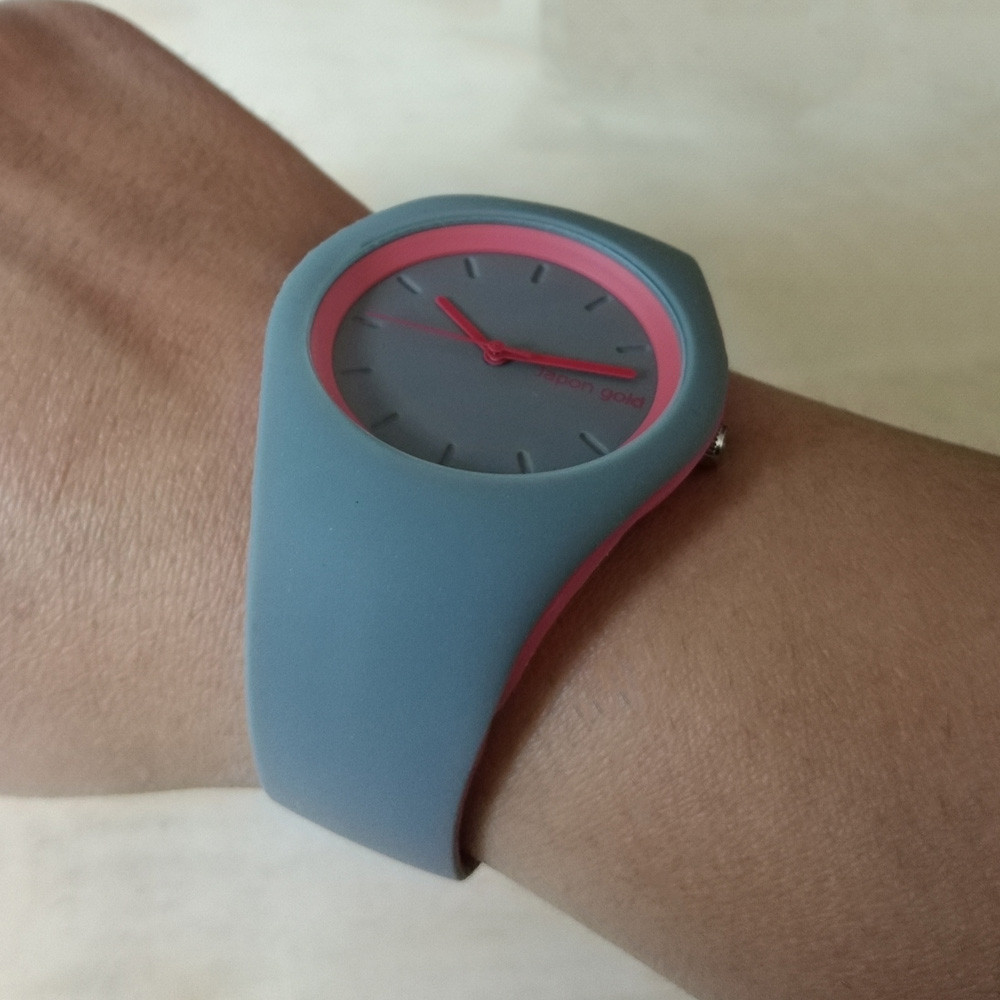 ساعت مچی عقربه ای دخترانه کد 702