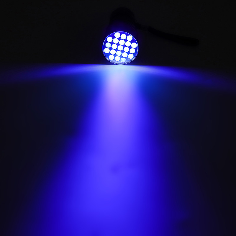 چراغ قوه UV مدل XR3
