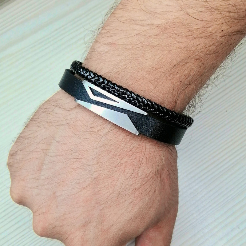 دستبند مردانه مدل چرم دو ردیف مثلث توپر