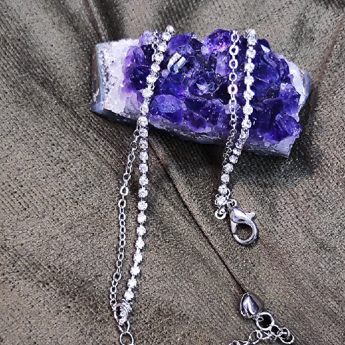 پابند زنانه مدل نگین دار کد ۶۴۰۰ پابند زنانه مدل نگین دار کد ۶۴۰۰