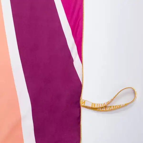 حوله استخری نابایجی مدل میکروفایبر سایز 110x175 سانتی متر