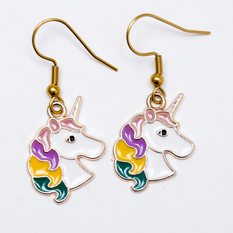 گوشواره دخترانه مدل اسب تک شاخ کد A-01 گوشواره دخترانه مدل اسب تک شاخ کد A-01