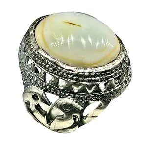 انگشتر نقره مردانه مدل عقیق بقرانی سلطنتی عبدالرزاقی یمن