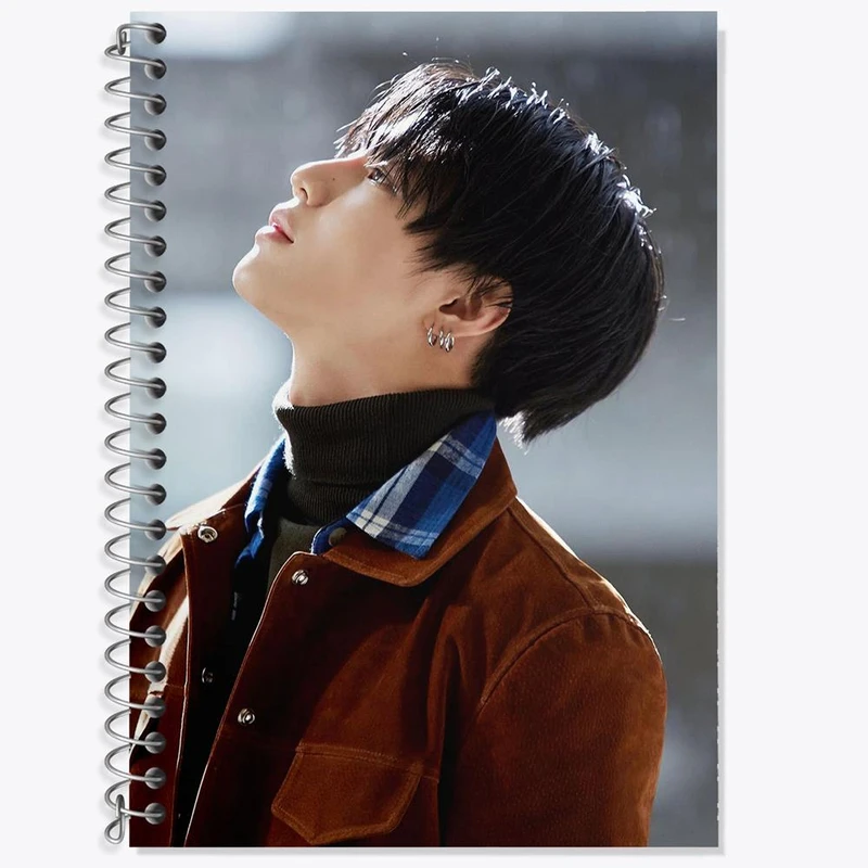 دفتر زبان 50 برگ خندالو مدل سه خط طرح تمین گروه شاینی Shinee کد 21318