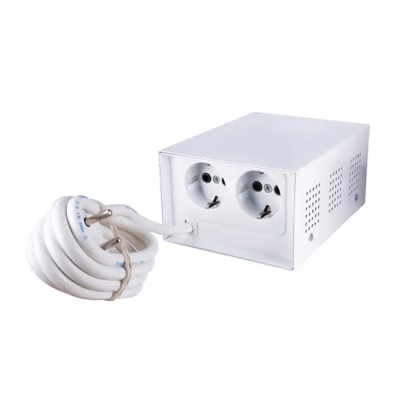 محافظ ولتاژ گروه صنعتی سارا ترانس مدل p520