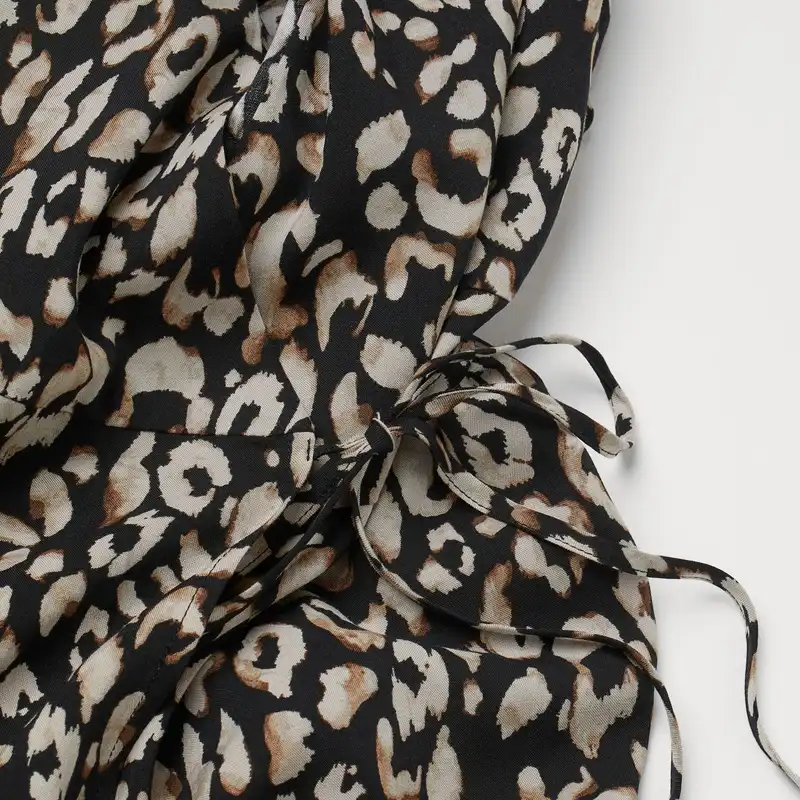 پیراهن زنانه اچ اند ام مدل 0975806002