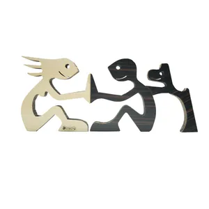 مجسمه دکورچی مدل DDS105S طرح انسان و سگ مجموعه سه عددی