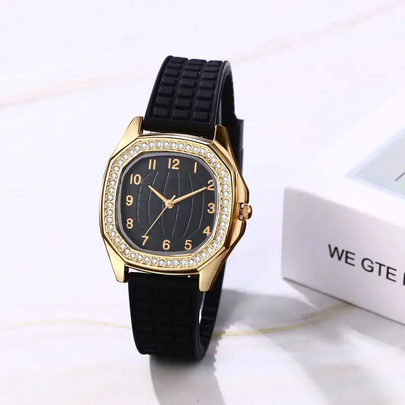 ساعت مچی عقربه ای مدل کلاسیک دور نگین بند پیو ضد آلرژی کد 1