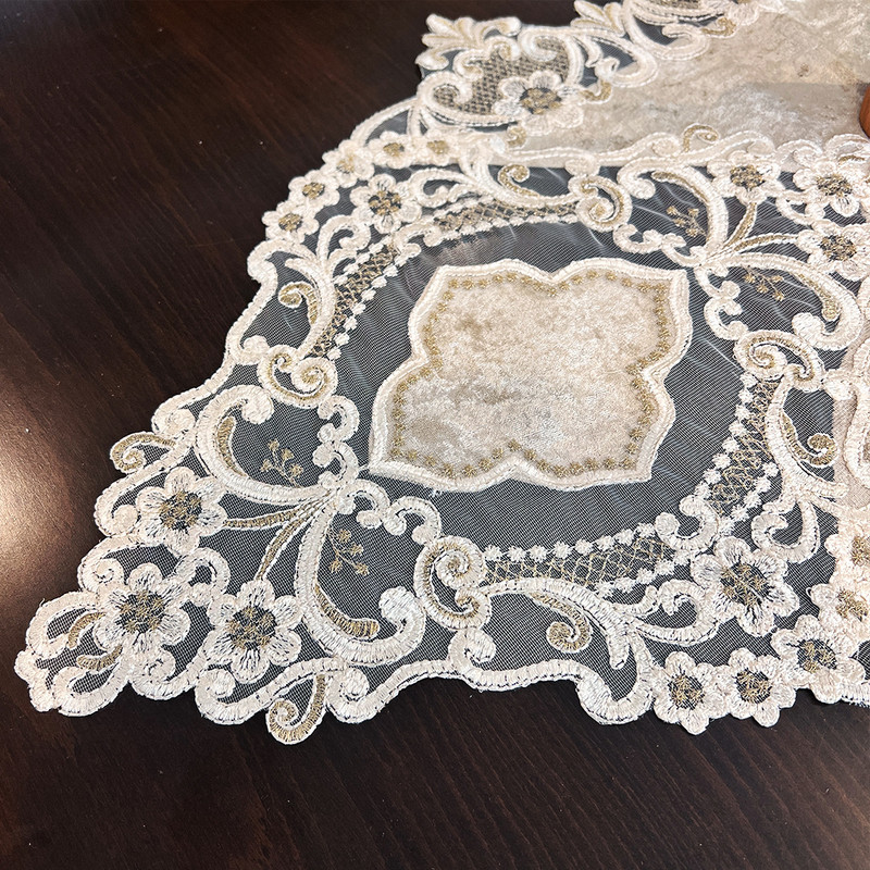 ست رومیزی 3 تکه صفاهوم مدل ستاره مخمل گیپور کد 0N