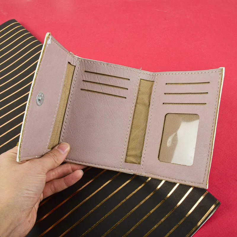 عکس شماره 5 : کیف پول دخترانه مدل dance wiith unicorn 8535