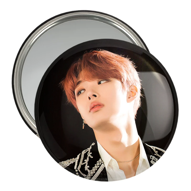 آینه جیبی خندالو مدل مینگی گروه ایتیز ATEEZ  کد 21249