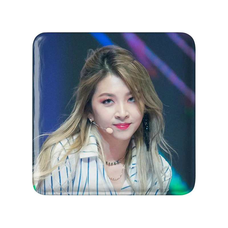 مگنت خندالو طرح جیوو گروه کارد Kard  مدل مربعی کد 20133