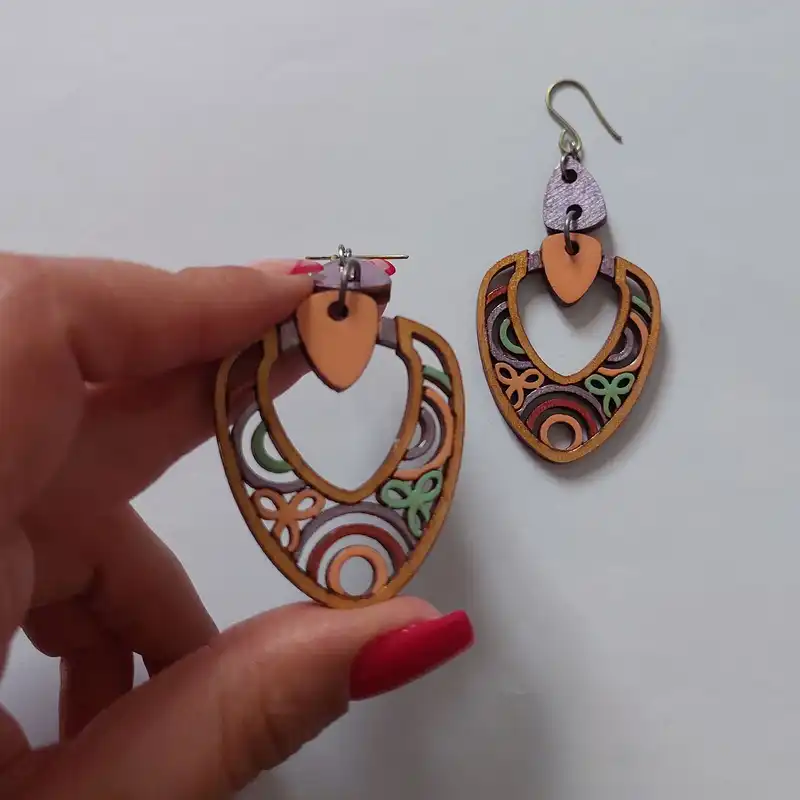 گوشواره زنانه مدل چوبی طرح انتزاعی کد EP005