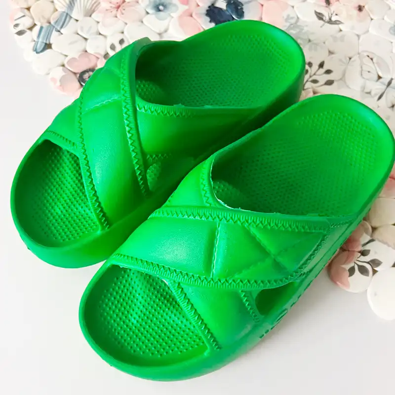 دمپایی زنانه مدل سبلان 023500000