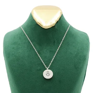 گردنبند زنانه مدل دایره ای نگین کد TP-59