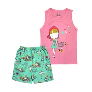 ست تاپ و شلوارک دخترانه مدل آسانا کد  SSKT003