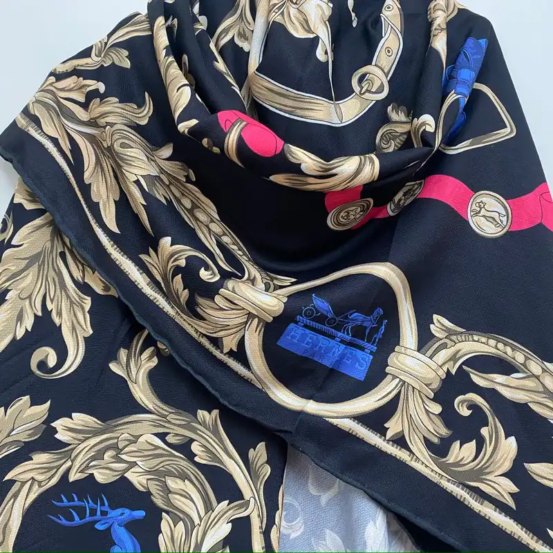 روسری زنانه مدل نخی دور دست دوز بهاره کد 198