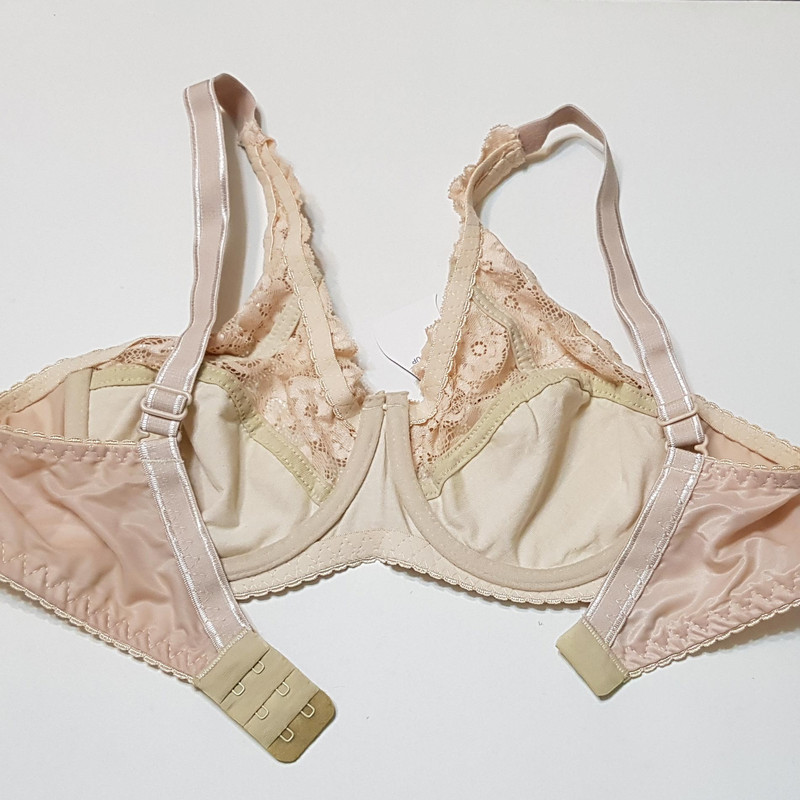 سوتین زنانه پانیذ مدل فنردار گیپوری کد 66364-new رنگ کرم