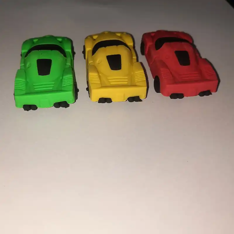 پاک کن طرح فانتزی مدل ماشین بسته 3 عددی