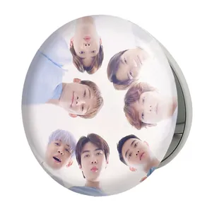 آینه جیبی خندالو طرح گروه موسیقی اکسو EXO مدل تاشو کد 2826 
