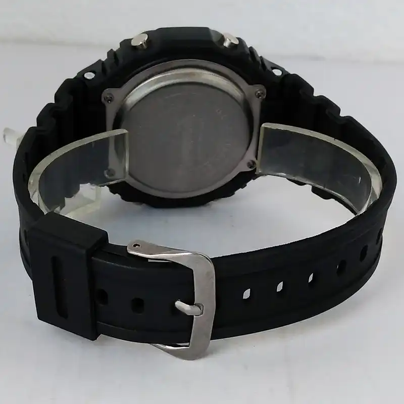 ساعت مچی دیجیتال بچگانه والار مدل SPORT کد 40