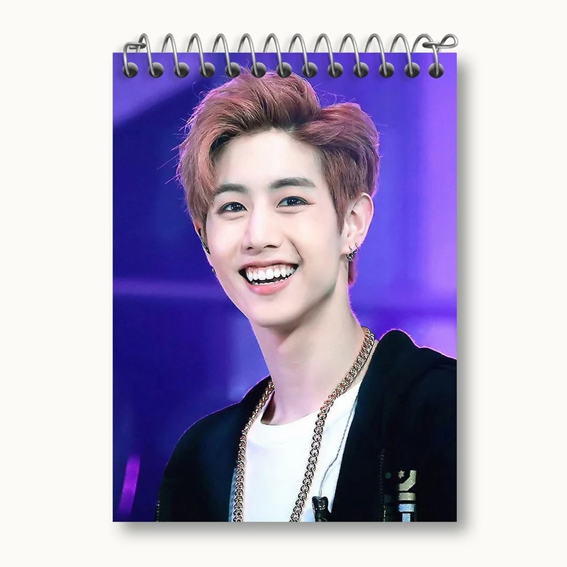 دفتر یادداشت 50 برگ خندالو مدل مارک گروه گات سون GOT7 کد 21009