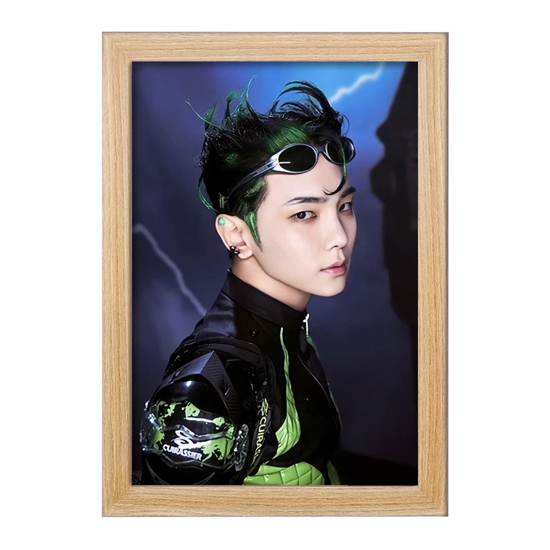 تابلو خندالو مدل کی گروه شاینی Shinee  کد 21339