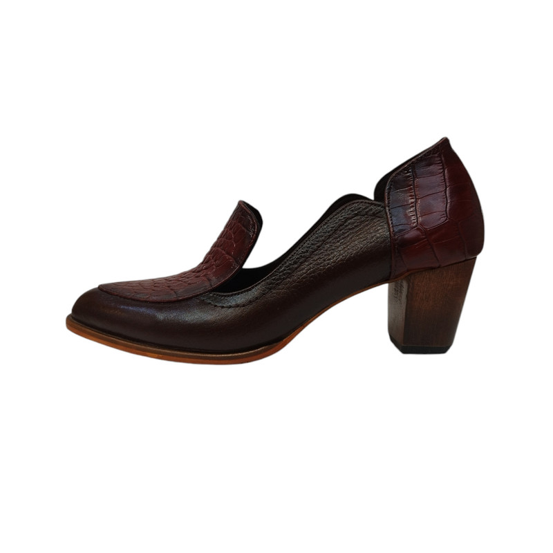 کفش زنانه مدل PZM 416 CHR چرم طبیعی رنگ زرشکی