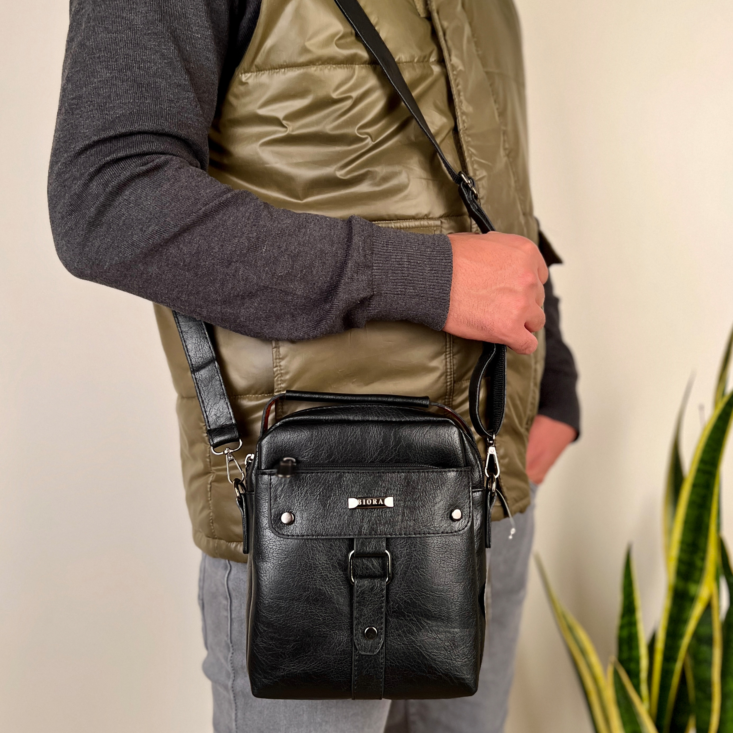 کیف رودوشی مردانه بیورا مدل dbb54