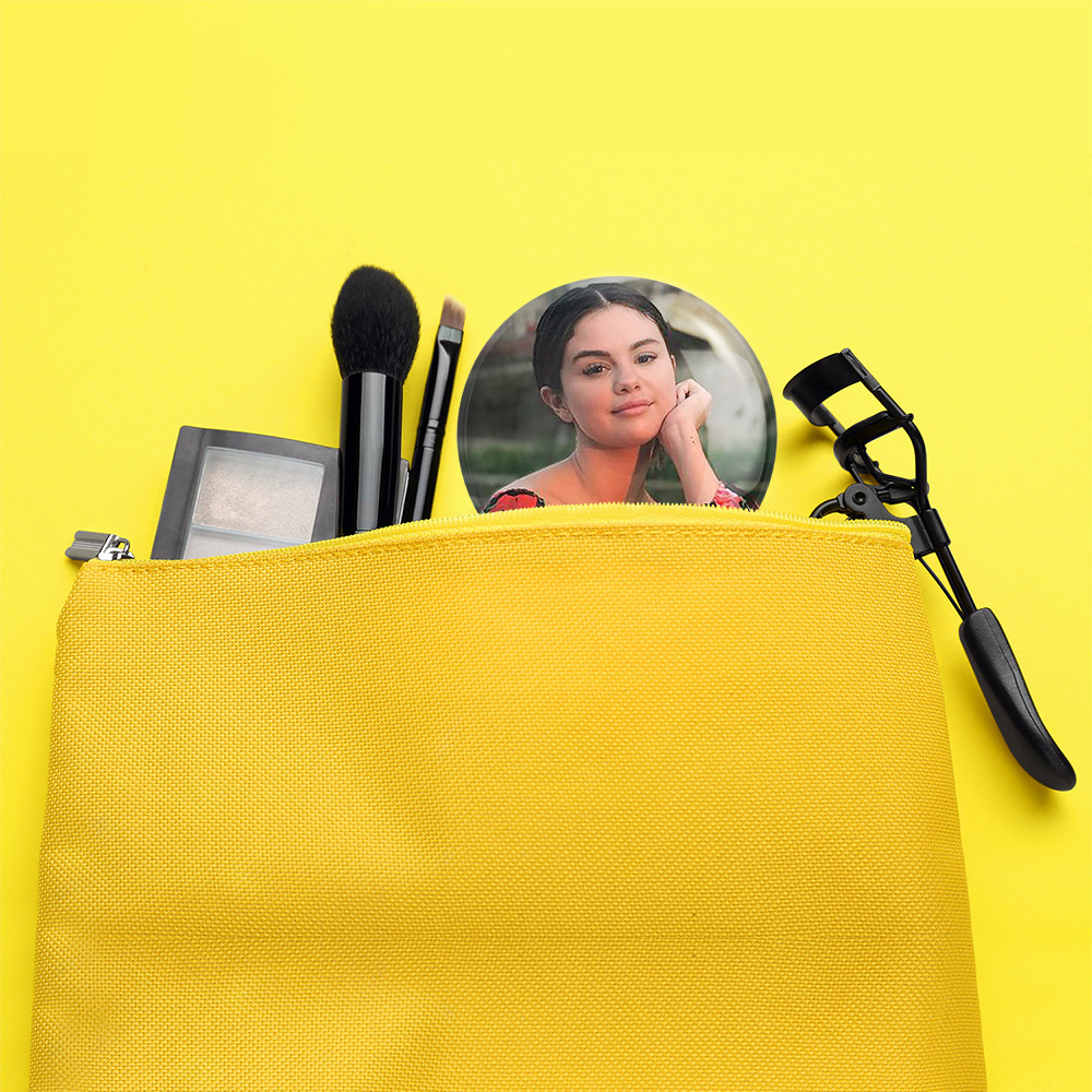 آینه جیبی خندالو مدل سلنا گومز Selena Gomez  کد 2727