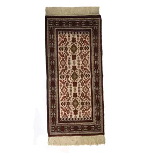گلیم دستبافت یک متری کد M26