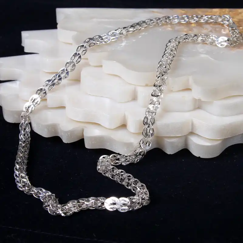 زنجیر نقره زنانه مدل رویا Q001