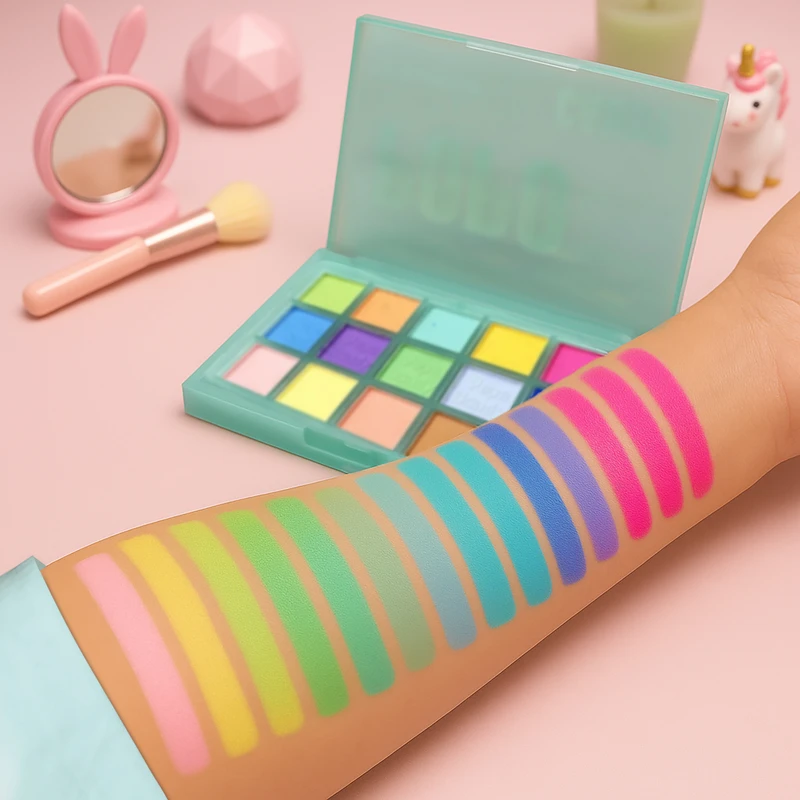 عکس شماره 2 : پالت سایه چشم پوپو کندی مدل 01