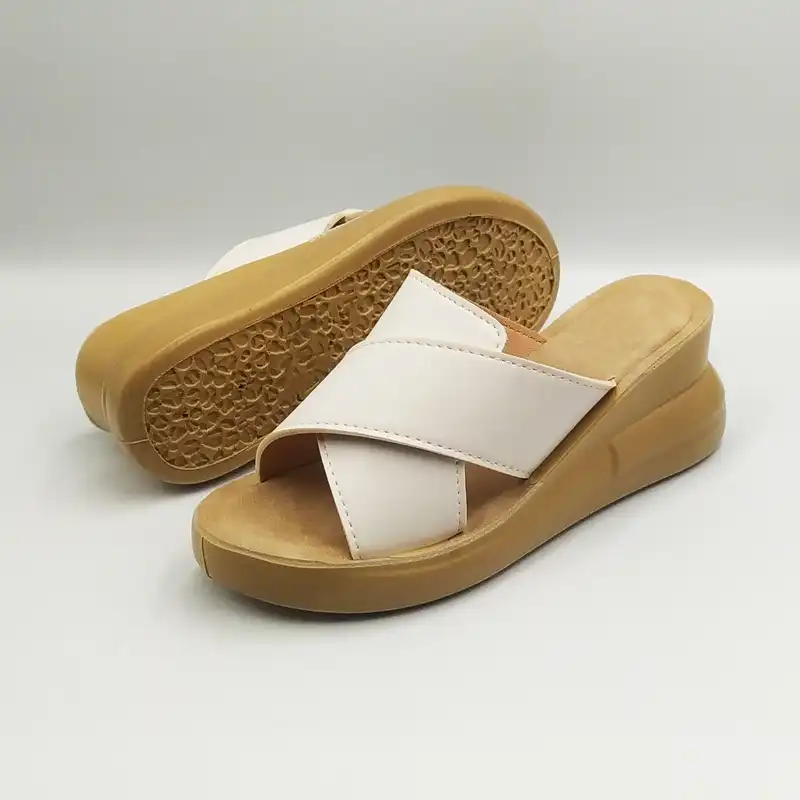 دمپایی زنانه مدل 1540804 رنگ سفید