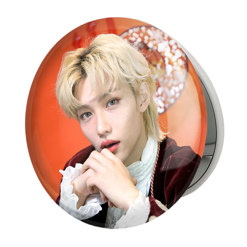 آینه جیبی خندالو طرح فلیکس گروه استری کیدز Stray Kids مدل تاشو کد 11856 