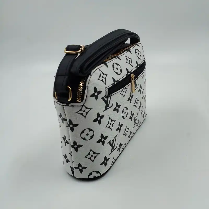 کیف پاسپورتی زنانه مدل کیف زنانه لویی ویتون 2124