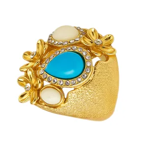 انگشتر زنانه مدل گل نگینی سنتی