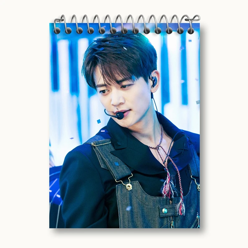دفتر یادداشت 50 برگ خندالو مدل مینهو گروه شاینی Shinee کد 21341