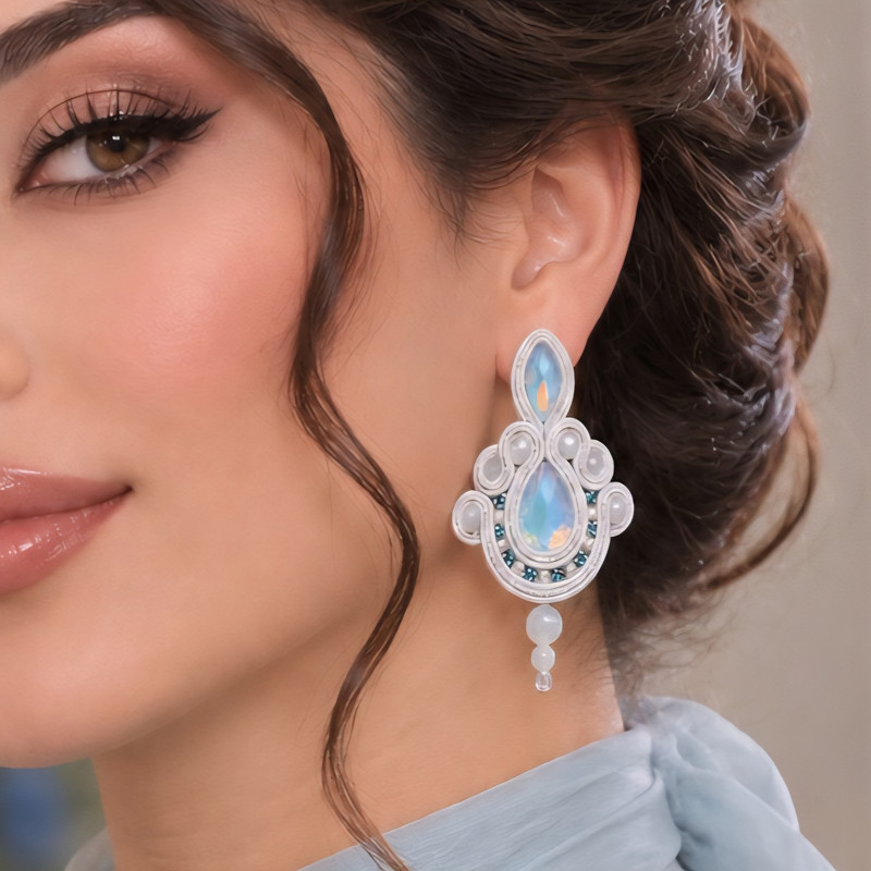 گوشواره دست دوز زنانه طرح اشکی و مارکیز مدل درباری دوزی