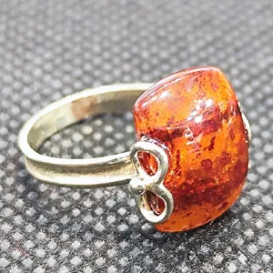 انگشتر نقره زنانه مدل سنگ کهربا لهستانی کد 955