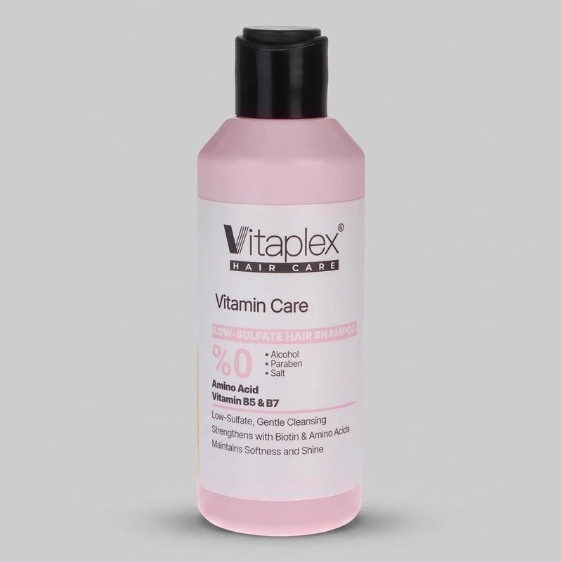شامپو تقویت کننده مو ویتاپلکس مدل VITAMIN CARE حجم 200 میلی‌لیتر، مناسب انواع مو، بدون الکل، مرطوب‌کننده، ترمیم‌کننده، لطافت‌بخش و آبرسان