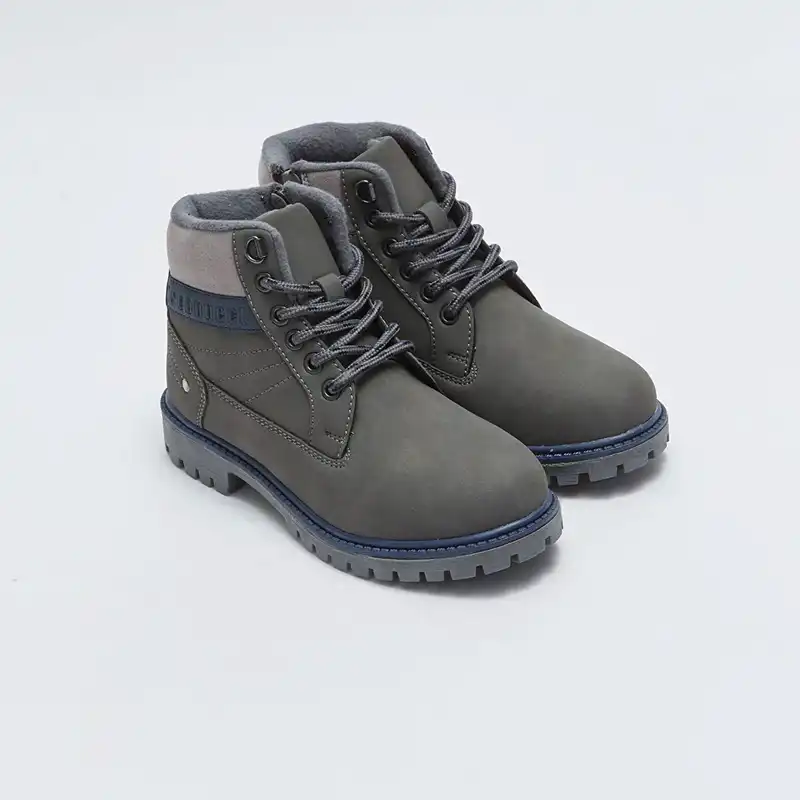 نیم بوت پسرانه ال سی وایکیکی مدل W2AY24Z4