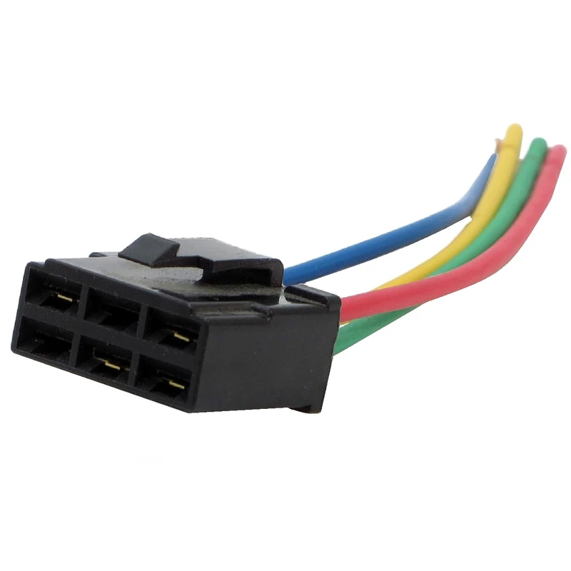 سوکت رله فن خودرو کد 5813 مناسب برای پراید