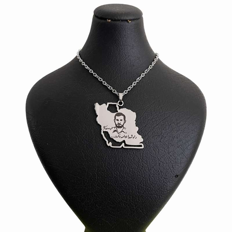 گردنبند مدل نقشه ایران و شهید باکری گردنبند مدل نقشه ایران و شهید باکری