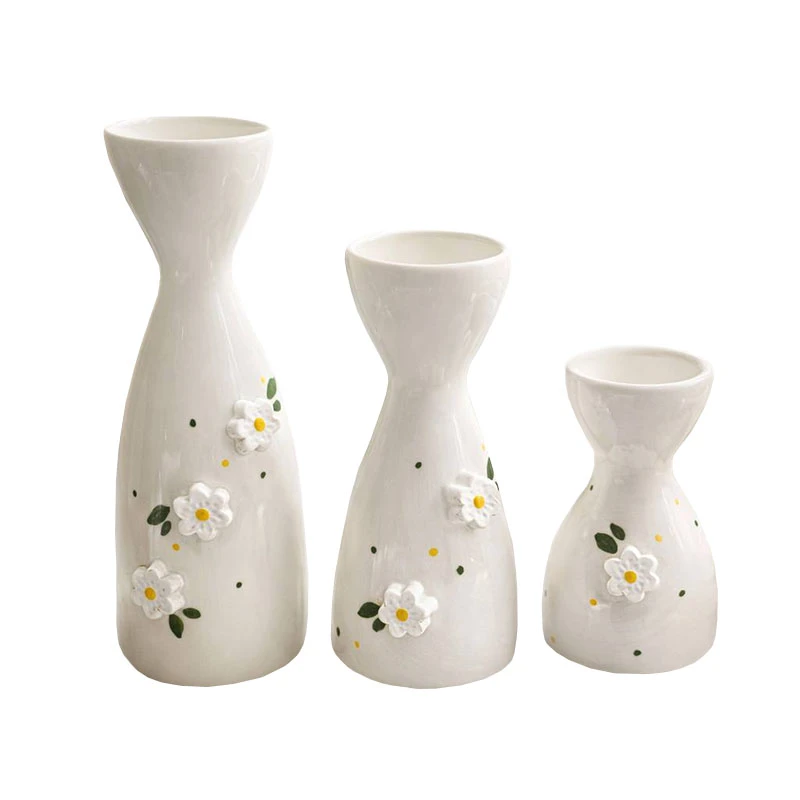 شمعدان سرامیکی مدل بابونه مجموعه 3 عددی